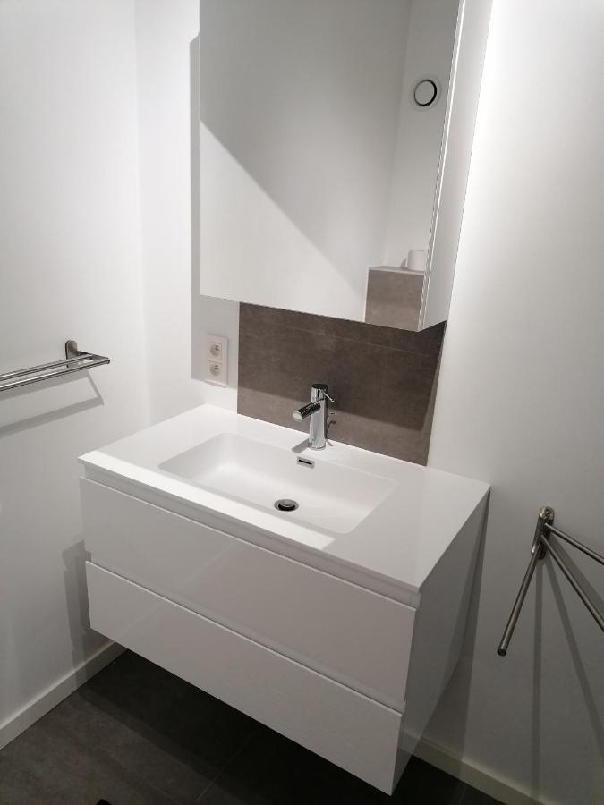 Appartement Dicht Bij Zee Ostenda Esterno foto