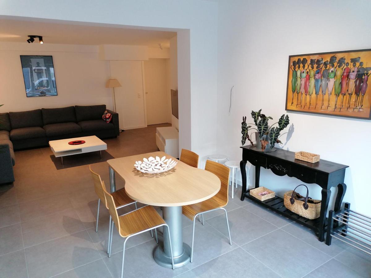 Appartement Dicht Bij Zee Ostenda Esterno foto